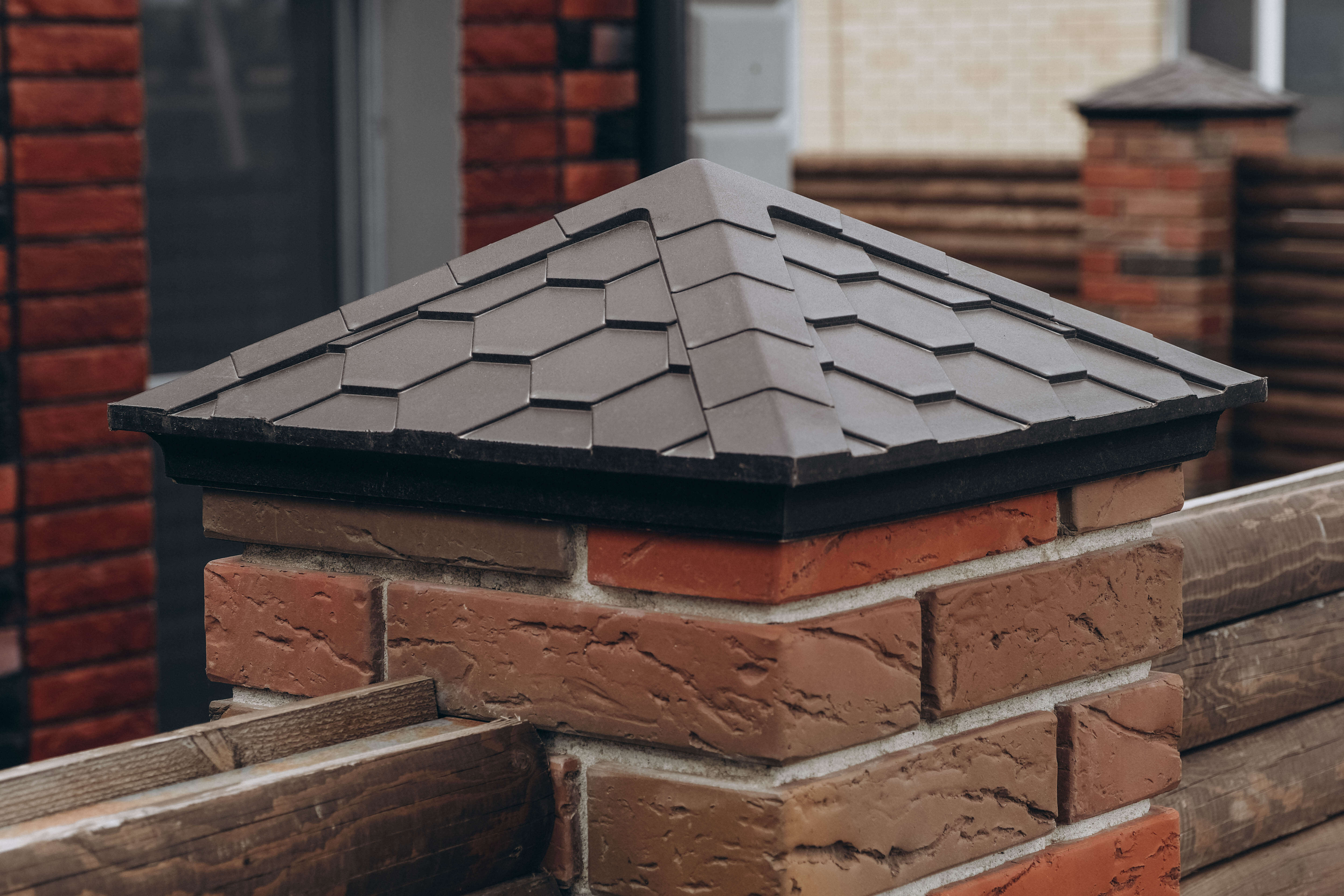 Колпак Zking Эверест Коричневый на столб 1.5х1.5 кирпича (390х390мм) в Новочебоксарске фото